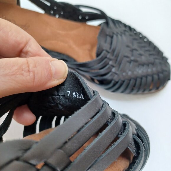 Eurosoft by Sofft Huaraches Shoes Black Leather Slip On Comfort Flat Womens 7.5 - Picture 9 of 14